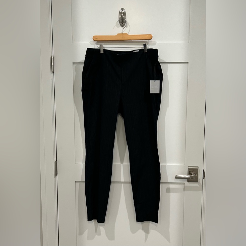 Simply Vera Skinny Polished Twill Pants